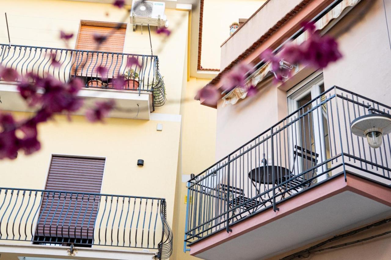 Domus Enea Διαμέρισμα Ταορμίνα Εξωτερικό φωτογραφία